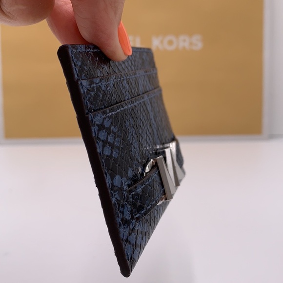MICHAEL KORS Reed Large Snakeskin Python Patter Card Holder Case Denim NWT - Picture 3 of 8